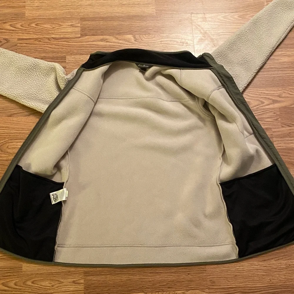 Eddie Bauer Women’s Quest 300 Fleece Jacket Olive/Cream Women’s Size Small - Picture 4 of 5